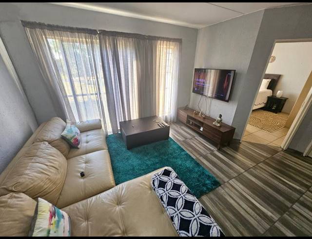 2 BEDROOM TOWNHOUSE FOR SALE IN KLIPPOORTJIE